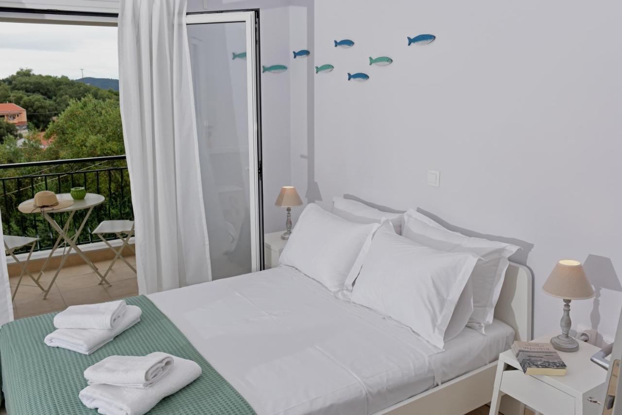Giorgos & Maria Villas Agios Matthaios  Экстерьер фото